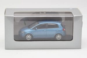 Volkswagen Golf Plus Mk5 Blue Metallic Minichamps 1:43 GOLF002 Metall - pilt 4/4
