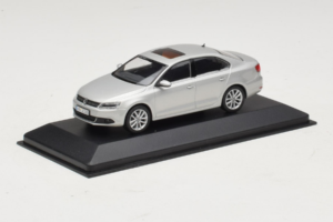 Volkswagen Jetta Mk6 Hõbe Minichamps 1:43 JETTA002 Metall - pilt 2/4