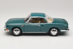 Volkswagen Karmann Ghia 1500 Roheline Norev 1:18 188648 Metall - pilt 3/8
