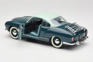 Volkswagen Karmann Ghia Sinine Solido 1:18 8061 Metall - pilt 5/8