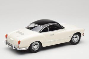 Volkswagen Karmann Ghia Kreemjas Must Minichamps 1:18 155054021 Metall - pilt 2/6