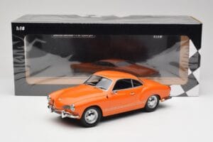 Volkswagen Karmann Ghia Oranž Minichamps 1:18 155054020 Metall - pilt 6/6