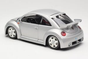 Volkswagen New Beetle RSi Hõbedane Bburago 1:18 3306 Metall - pilt 7/8