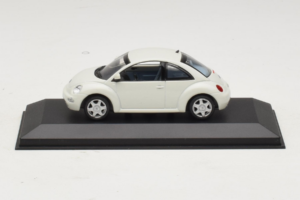Volkswagen New Beetle Valge Minichamps 1:43 430058005 Metall