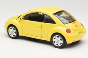 Volkswagen New Beetle Kollane Bburago 1:18 BEETLE001 Metall - pilt 7/8