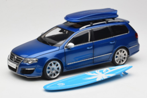 Volkswagen Passat B6 R36 Variant Sinine NZG 1:18 KF044 Metall