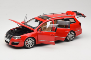 Volkswagen Passat B6 R36 Variant Punane NZG 1:18 KF044-5 Metall - pilt 2/8