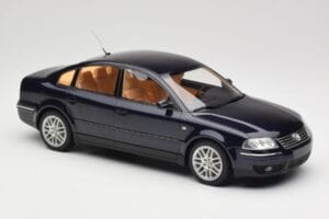 Volkswagen Passat W8 B5.5 Indigo Blue DNA 1:18 DNA000029 Metall - pilt 4/6