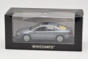 Volkswagen Phaeton Light Blue Metallic Minichamps 1:43 VW002 Metall - pilt 4/4