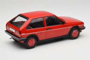 Volkswagen Polo II Coupe Fox MCG 1:18 MCG18523 Metall - pilt 2/6