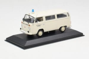 Volkswagen T2 Ambulance DRK Minichamps 1:43 400053090 Metall - pilt 2/4
