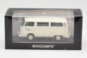 Volkswagen T2 Ambulance DRK Minichamps 1:43 400053090 Metall - pilt 4/4