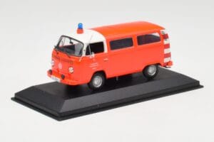 Volkswagen T2 Bus Tuletõrje Frankfurt Punased Põrkerauad Minichamps 1:43 400053091-V1 Metall - pilt 2/4