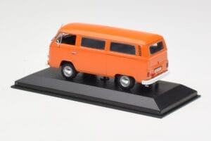 Volkswagen T2 Bus Oranž Minichamps 1:43 400053000 Metall - pilt 3/4