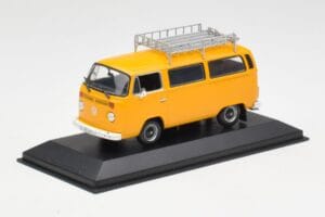 Volkswagen T2 Bus Kollane Minichamps 1:43 400053002 Metall - pilt 2/4