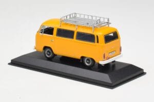 Volkswagen T2 Bus Kollane Minichamps 1:43 400053002 Metall - pilt 3/4
