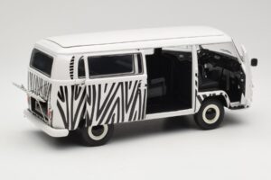 Volkswagen T2a Bus Safari Schuco 1:18 191 Metall - pilt 2/8
