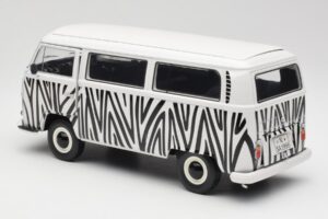 Volkswagen T2a Bus Safari Schuco 1:18 191 Metall - pilt 7/8