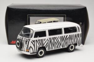 Volkswagen T2a Bus Safari Schuco 1:18 191 Metall - pilt 8/8