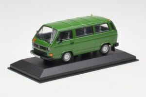 Volkswagen T3 Bus Roheline Minichamps 1:43 400055000 Metall - pilt 2/4