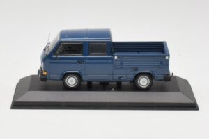 Volkswagen T3 Double Cab Flatbed Sinine Minichamps 1:43 400055260 Metall