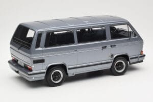 Volkswagen T3 Porsche B32 Minibus Sinine KK-Scale 1:18 KKDC180221 Metall - pilt 2/6