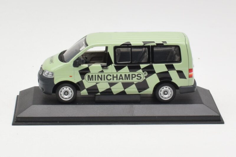 Volkswagen T5 Bus Roheline Minichamps 1:43 T5002 Metall