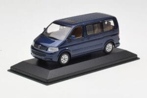 Volkswagen T5 Bus Shadow Blue Minichamps 1:43 842902102 Metall - pilt 2/4