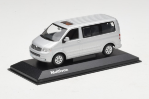 Volkswagen T5 Bus Hõbe Minichamps 1:43 T5003 Metall - pilt 2/4