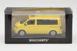 Volkswagen T5 Bus Kollane Minichamps 1:43 842902111 Metall - pilt 4/4