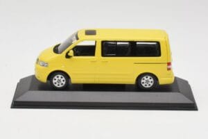 Volkswagen T5 Bus Kollane Minichamps 1:43 842902111 Metall