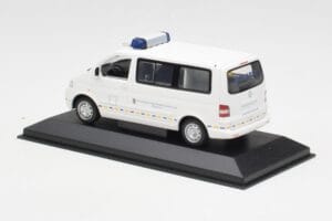 Volkswagen T5 Multivan Bundeswehr Kiirabitarst Prototüüp Minichamps 1:43 400052291-P1 Metall - pilt 3/4