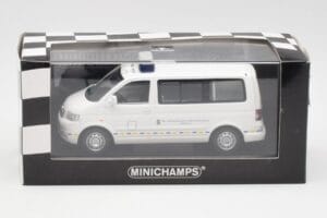 Volkswagen T5 Multivan Bundeswehr Kiirabitarst Prototüüp Minichamps 1:43 400052291-P1 Metall - pilt 4/4