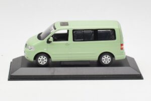 Volkswagen T5 Multivan California Laimiroheline Dealer Minichamps 1:43 400052201-D1 Metall