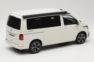 Volkswagen T6.1 California Ocean Candy White Otto 1:18 OT488 Vaik - pilt 2/6
