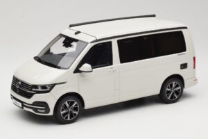 Volkswagen T6.1 California Ocean Candy White Otto 1:18 OT488 Vaik