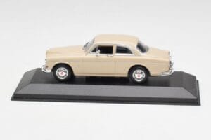 Volvo 121 Amazon Beež Minichamps 1:43 940171002 Metall