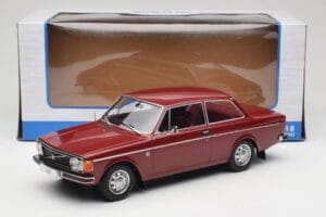 Volvo 142 Tumepunane MCG 1:18 MCG18443 Metall - pilt 6/6