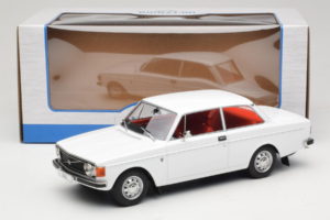 Volvo 142 Valge MCG 1:18 MCG18445 Metall - pilt 6/6