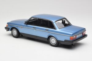 Volvo 240 GL Sinine Metallik Minichamps 1:18 155171404 Metall - pilt 5/6