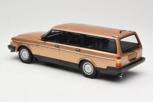 Volvo 240 GL Universaal Gold Metallic Minichamps 1:18 155171415 Metall - pilt 5/6