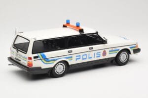 Volvo 240 GL Universaal Polis Sweden Minichamps 1:18 155171480 Metall - pilt 2/6