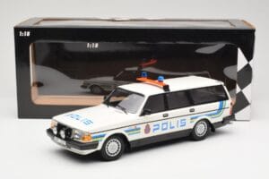 Volvo 240 GL Universaal Polis Sweden Minichamps 1:18 155171480 Metall - pilt 6/6