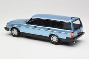 Volvo 240 GL Estate Blue Metallic Minichamps 1:18 155171414 Metall - pilt 5/6