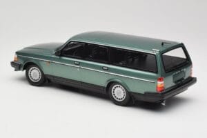 Volvo 240 GL Estate Green Metallic Minichamps 1:18 155171410 Metall - pilt 5/6