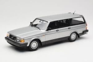 Volvo 240 GL Estate Hõbedane Minichamps 1:18 155171416 Metall