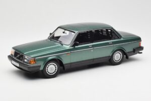Volvo 240 GL Roheline Metallic Minichamps 1:18 155171400 Metall