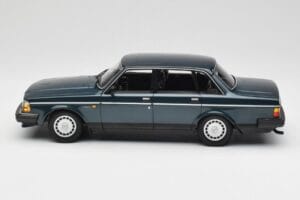 Volvo 240 GL Petrol Metallic Minichamps 1:18 155171407 Metall - pilt 3/6