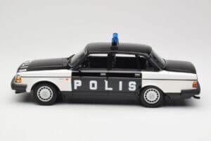 Volvo 240 GL Polis Sweden Must Minichamps 1:18 155171497 Metall - pilt 3/6