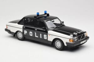 Volvo 240 GL Polis Sweden Must Minichamps 1:18 155171497 Metall - pilt 4/6